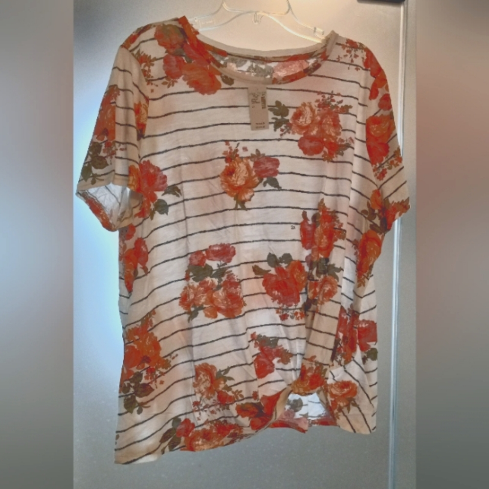NWT Maurices Alexandria 24/7 Tee 2X